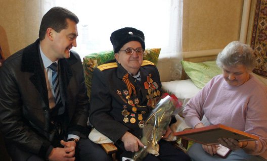 Освободителю Азова вручена юбилейная медаль