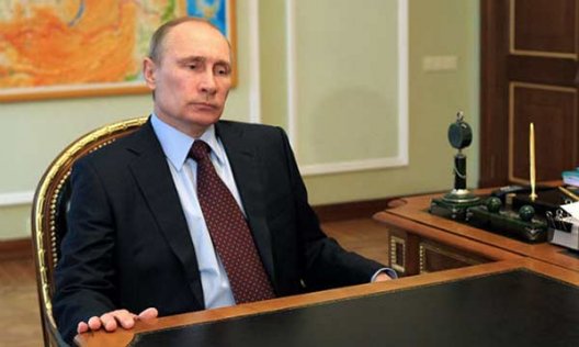 Путин призвал перенести референдум 11 мая