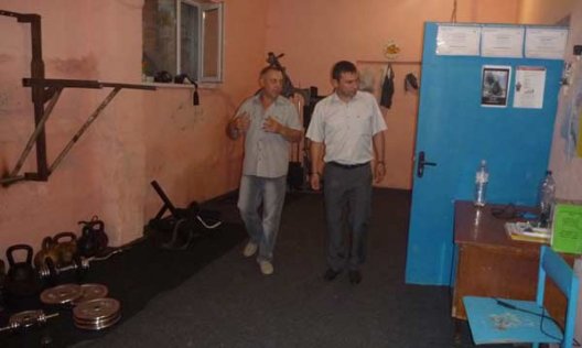 Азовчане отвезли подшефным в Крым гуманитарную помощь