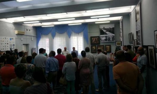 Азов: открылась уникальная выставка работ Юрия Бессмертного