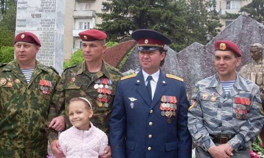 Азовские ветераны ВДВ готовятся к празднику и рекомендуют