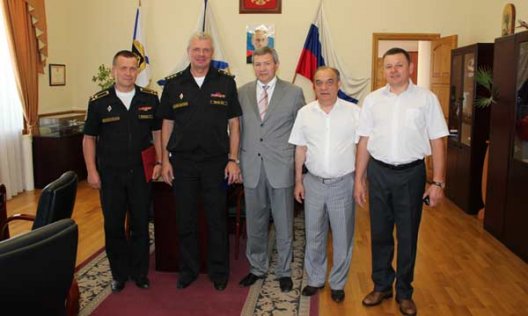 Мэр Азова c делегацией города и области посетил Крым