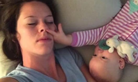 Как разбудить маму после праздников (+видео)