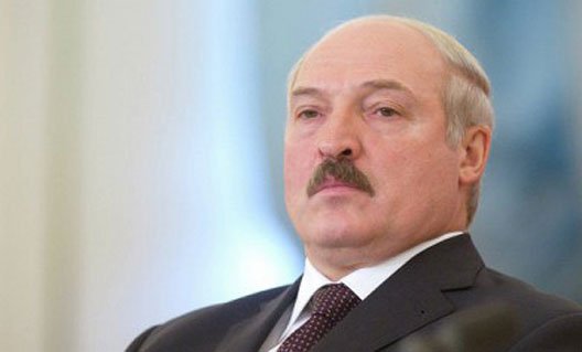 Почему Лукашенко не будет в Москве 9 мая