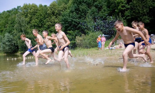 Азов: лето для детей начнется в первый день каникул