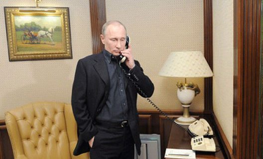 Как Путин по телефону разговаривает...