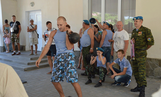 По следам Дня ВДВ в Азове (фото - Анатолий Лубенец)