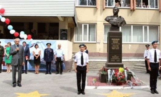 В Ростове-на-Дону открыли памятник Александру Покрышкину