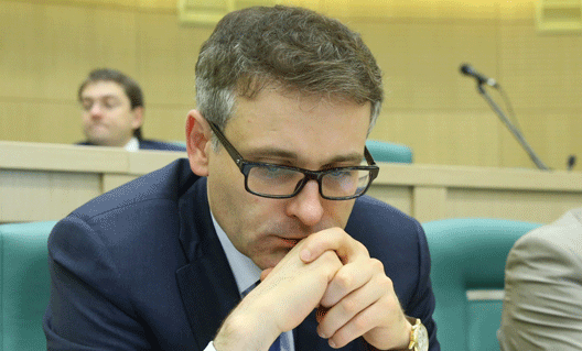 Суд арестовал имущество сенатора Цыбко на 84 млн рублей