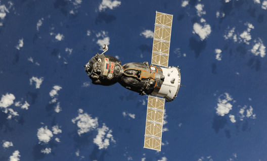 «Союз ТМА-17М» успешно приземлился, возвратив на Землю трех космонавтов