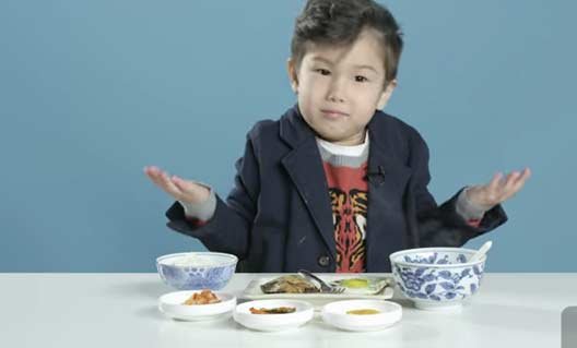 Американские дети пробуют кухню разных стран (+видео)