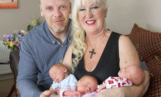 55-летняя англичанка родила тройню