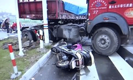 Как китаец от грузовика убежал (+видео)