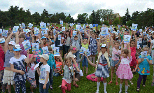 Азов, 29 мая: фестиваль детского пленэрного рисунка