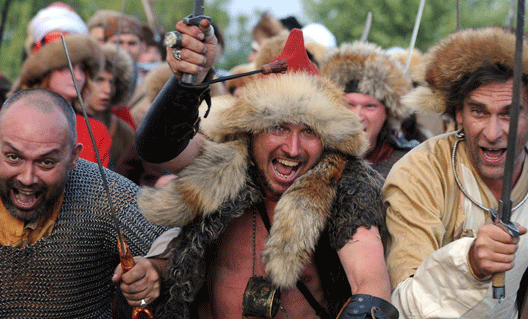 Азов предвкушает Фестиваль с гусарами, мушкетерами и казаками