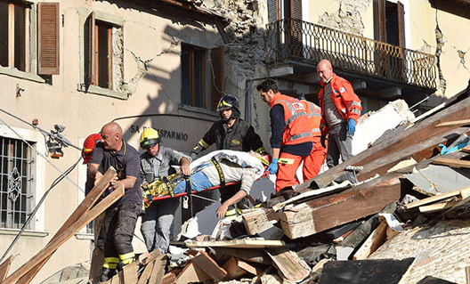 Землетрясение в Италии: число погибших растет