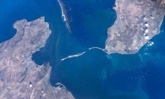 Строительство Крымского моста сняли из космоса