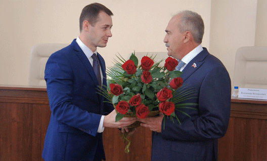 Азов: глава города будет совмещать две работы