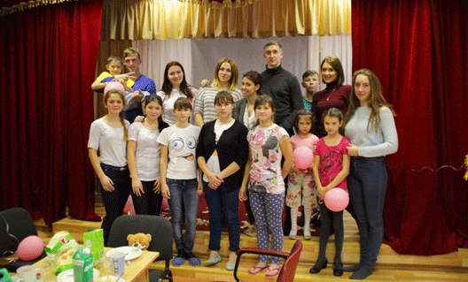Волонтеры ЮФУ побывали в гостях в Азовском центре помощи детям