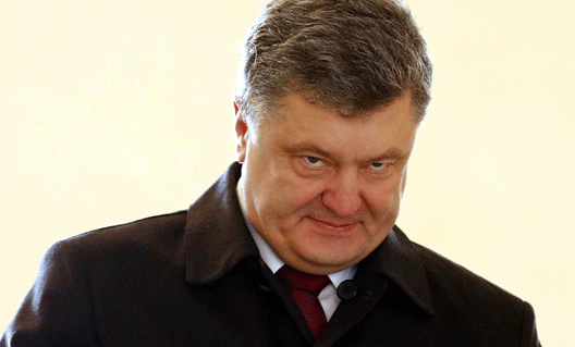 Наш президент не поздравил с Новым годом Порошенко