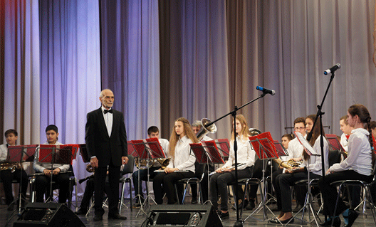 Азов: поздравляем Валерия Попова и наш духовой оркестр!