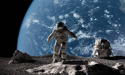Роскосмос набирает космонавтов для полета на Луну