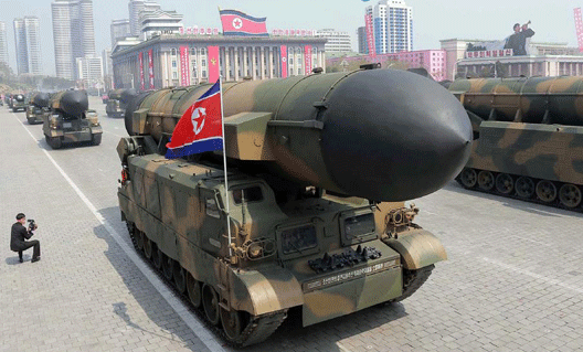 Северная Корея пригрозила США "огненным градом"