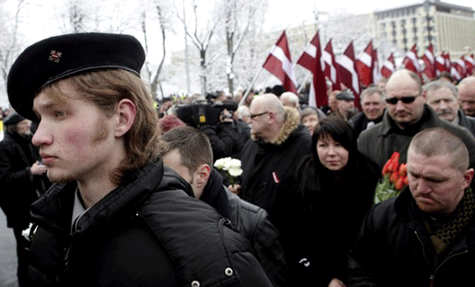 В Латвии уравняли советских ветеранов и нацистов