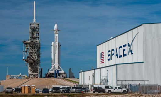 SpaceX: запуск сверхтяжелой ракеты