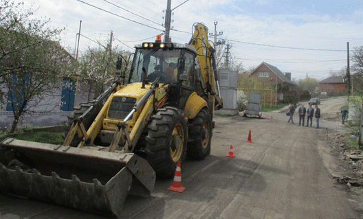 Азов: ремонт дорог по пер. Коллонтаевскому и Кагальницкому шоссе начались