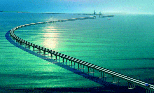 В Китае открыли самый длинный мост в мире