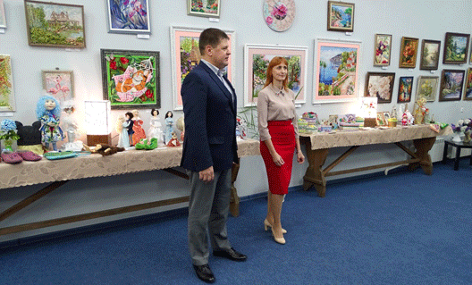 Азов: в "Меценате" открылась выставка "Город мастеров"