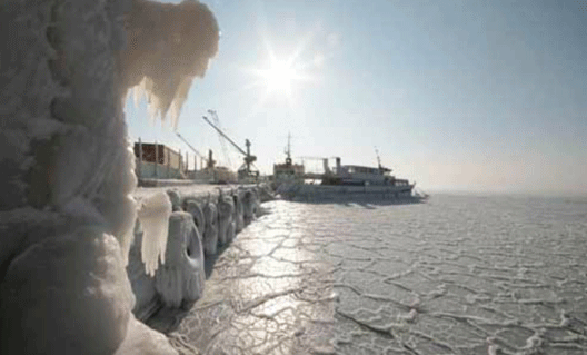 Морской порт Азов: ограничения по режиму ледового плавания