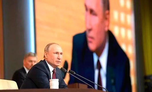 Пресс-конференция Путина: он  "вел огонь из всех орудий"