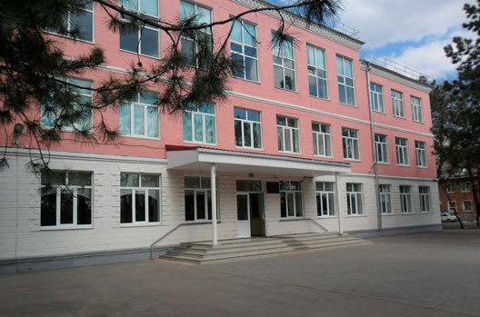 Азов: у преподавателя школы обнаружили туберкулез