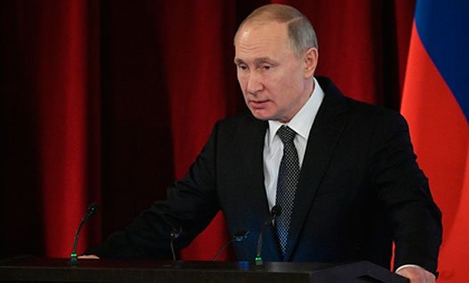 Президент России Владимир Путин объявил весь апрель нерабочим