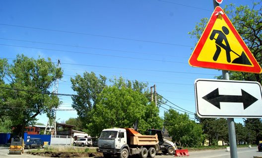 Азов: начались работы по капитальному ремонту дорожного полотна по Кагальницкому шоссе