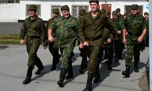 Россия: запасников призовут на военные сборы