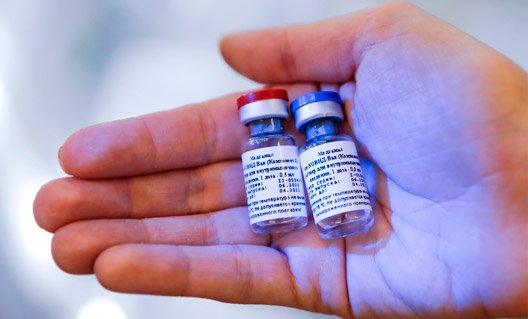 Срок годности вакцины от коронавируса "Спутник V" увеличили до восьми месяцев
