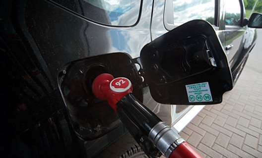 Россия заняла второе место по дешевизне бензина