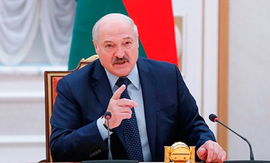 Лукашенко назвал условия признания им Крыма российским