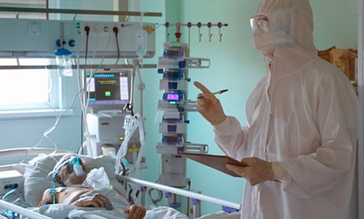 Россия: новый рекорд с начала пандемии. 986 смертей пациентов