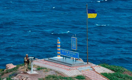 Украина: остров Змеиный под контролем вооруженных сил России