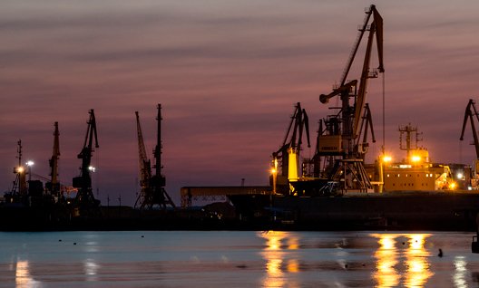 Азов: губернатор предложил изменить статут нашего порта