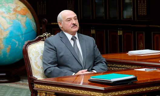 Лукашенко: еще украинцы нас попросят с россиянами...