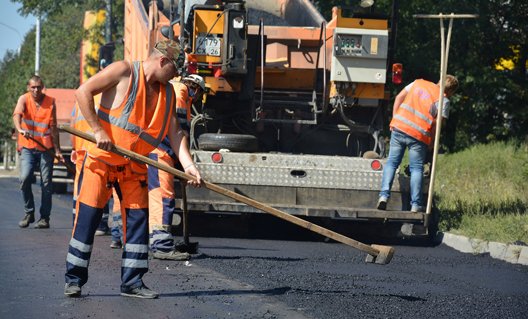 Азов: в городе отремонтируют 23 дороги