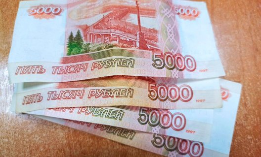 Житель Азова перечислил мошеннику почти 1,4 млн