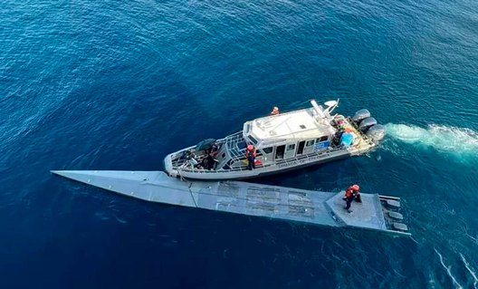 ВМС Колумбии захватили подводную лодку более чем с тонной кокаина на борту