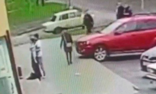 Азов: подробнее об избиении 14-летней школьницы