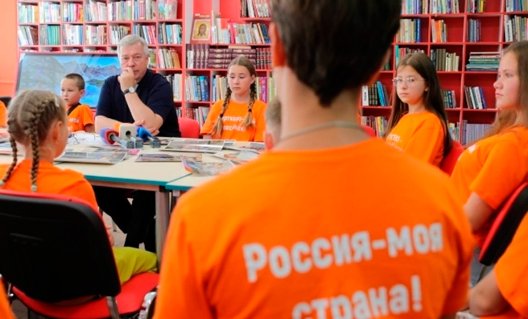 В Ростовской области детям за уборку улиц выдают талоны в местные магазины